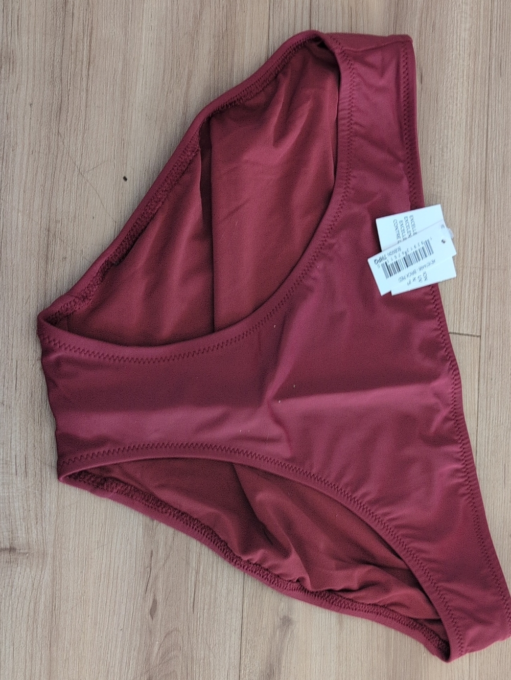 Women's Medium Amazon essentials Swim Bottoms.